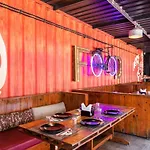 Beach Box By Nirvana Hotels
