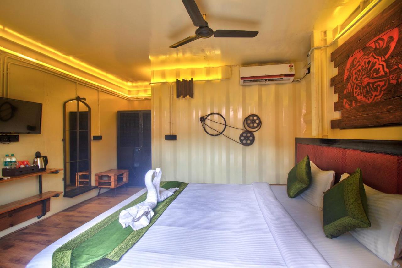 Hotel Box By Nirvana