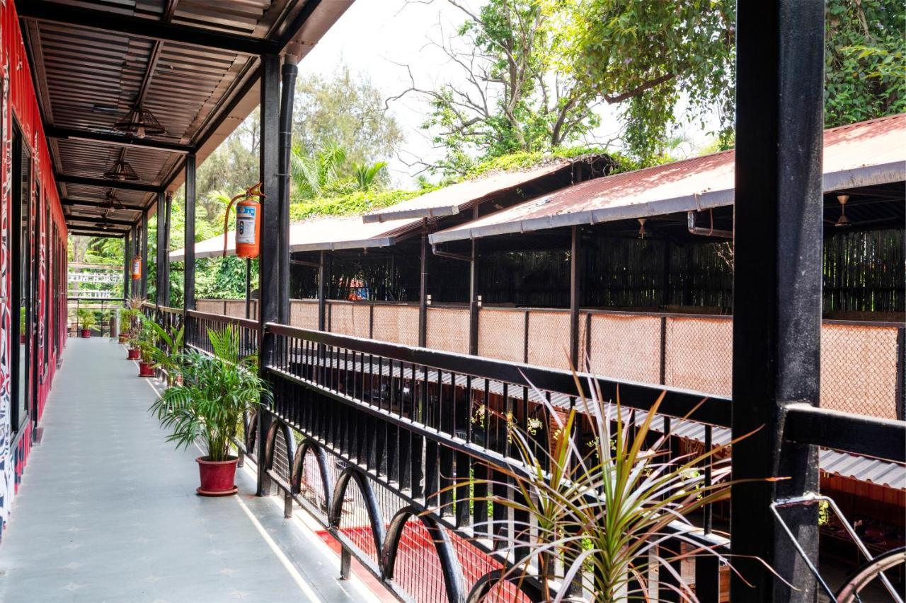 Hotel Box By Nirvana Baga